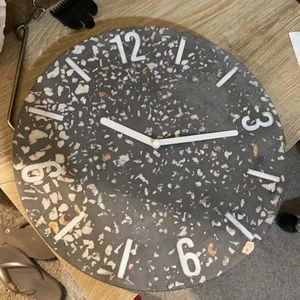 Analog decor clock